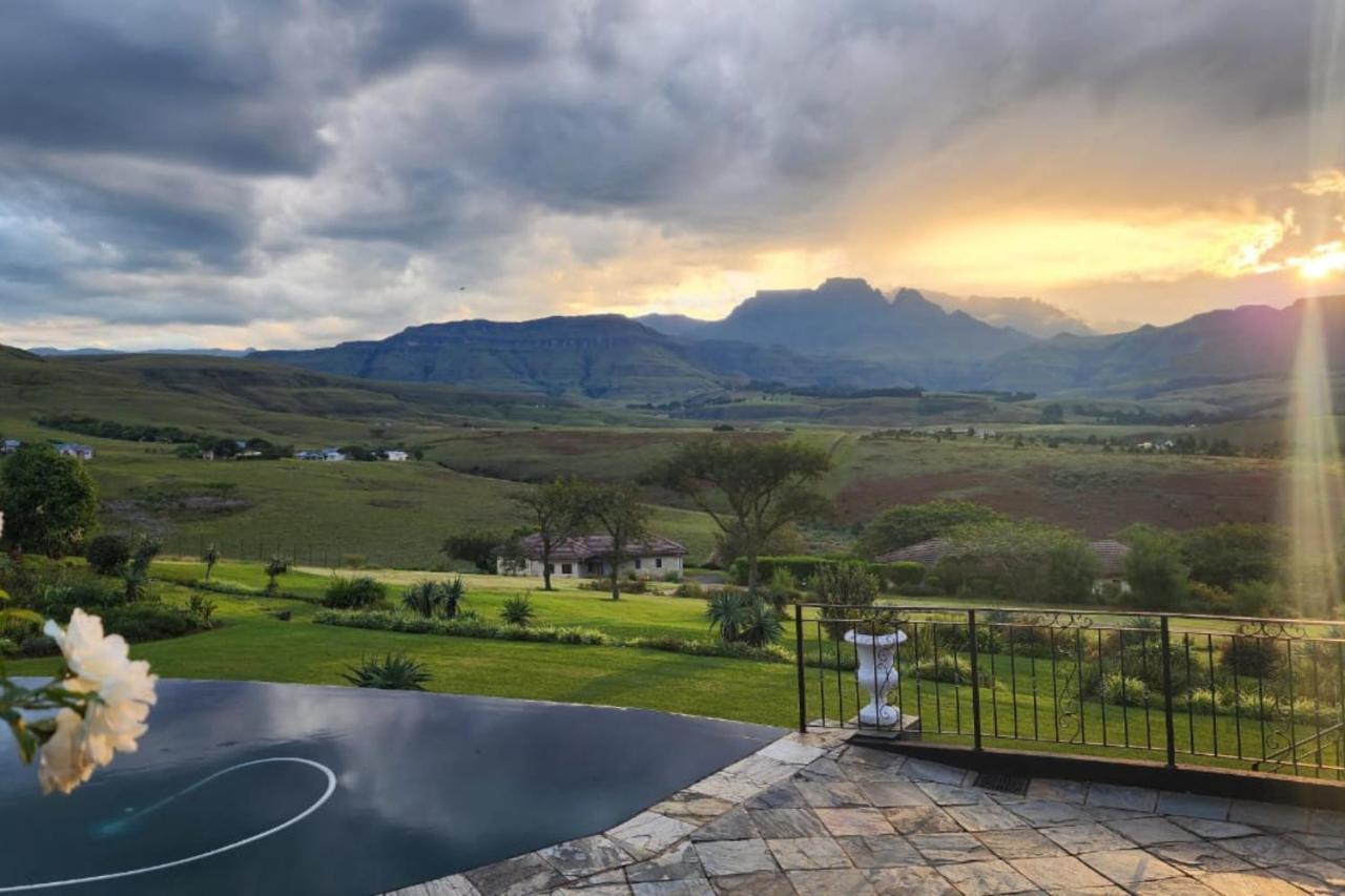 Inkungu Lodge Champagne Valley Εξωτερικό φωτογραφία