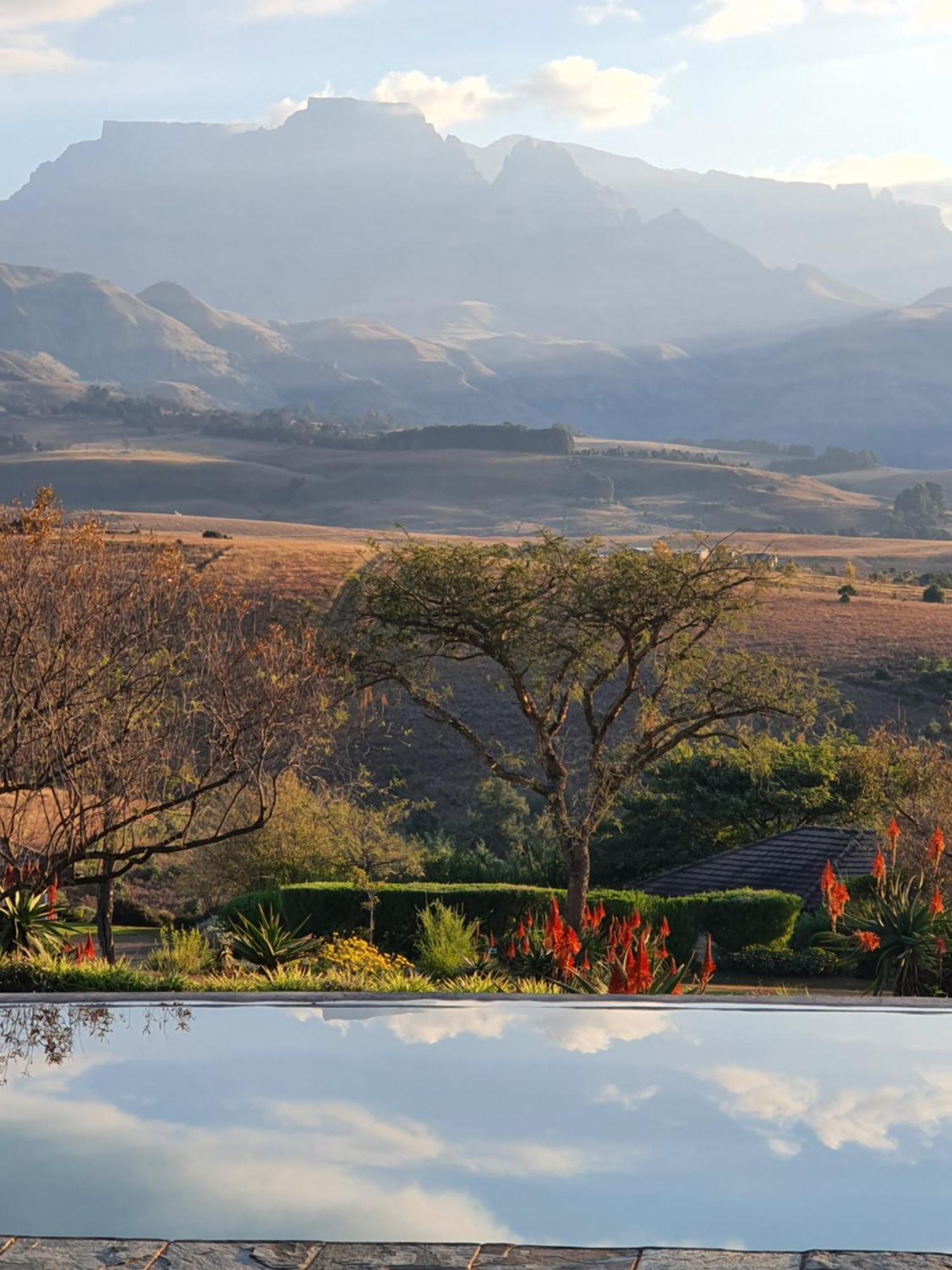 Inkungu Lodge Champagne Valley Εξωτερικό φωτογραφία